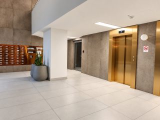 Eladó 35 m²-estársasházi lakás VIII. Kerület (Corvin negyed) , Corvin sétány: 77'900'000 Ft