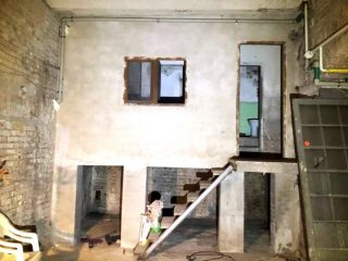 Eladó 125 m²-esüzlethelyiség utcai bejárat nélkül VIII. Kerület (Corvin negyed) , Ullői út: 34'990'000 Ft