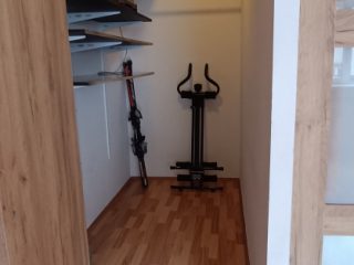 Eladó 61 m²-estársasházi lakás VIII. Kerület (Corvin negyed) , Üllői út: 130'900'000 Ft