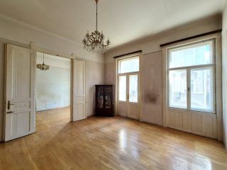 Eladó 67 m²-estársasházi lakás VIII. Kerület (Csarnoknegyed) , Erkélyes, Vásárcsarnok / M4 közeli Német utca: 80'000'000 Ft