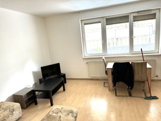 Kiadó 42 m²-estársasházi lakás VIII. Kerület (II. János Pál pápa tér és környéke) , KUN utca: 180'000 Ft