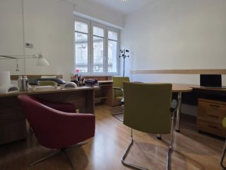 Eladó 87 m²-estársasházi lakás VIII. Kerület (II. János Pál pápa tér és környéke) , Népszínház utca: 82'900'000 Ft