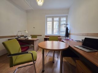 Eladó 87 m²-estársasházi lakás VIII. Kerület (II. János Pál pápa tér és környéke) , Népszínház utca: 82'900'000 Ft