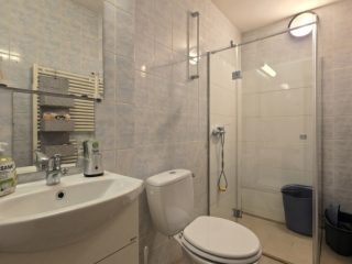 Eladó 87 m²-estársasházi lakás VIII. Kerület (II. János Pál pápa tér és környéke) , Népszínház utca: 82'900'000 Ft