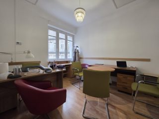 Eladó 87 m²-estársasházi lakás VIII. Kerület (II. János Pál pápa tér és környéke) , Népszínház utca: 82'900'000 Ft