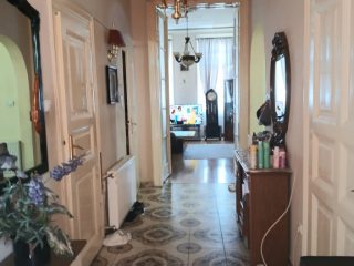 Eladó 97 m²-estársasházi lakás VIII. Kerület (II. János Pál pápa tér és környéke) , Szilágyi utca: 95'000'000 Ft