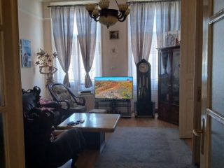 Eladó 97 m²-estársasházi lakás VIII. Kerület (II. János Pál pápa tér és környéke) , Szilágyi utca: 95'000'000 Ft