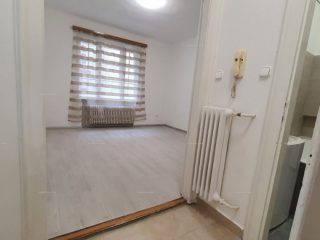 Kiadó 35 m²-estársasházi lakás VIII. Kerület (Józsefváros) , Baross utca: 180'000 Ft
