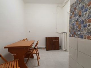 Kiadó 35 m²-estársasházi lakás VIII. Kerület (Józsefváros) , Baross utca: 180'000 Ft