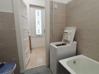 Kiadó 35 m²-estársasházi lakás VIII. Kerület (Józsefváros) , Baross utca: 180'000 Ft