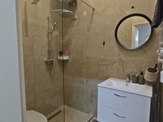 Eladó 21 m²-estársasházi lakás VIII. Kerület (Józsefváros) , Népszínház negyed: 44'000'000 Ft