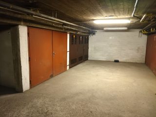 Eladó 13 m²-esteremgarázs hely VIII. Kerület (Magdolna negyed) , Karácsony Sándor utca: 7'900'000 Ft