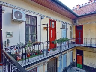 Eladó 35 m²-estársasházi lakás VIII. Kerület (Magdolna negyed) , Karácsony Sándor utca: 43'500'000 Ft