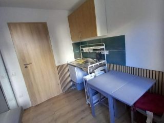 Eladó 10 m²-estársasházi lakás VIII. Kerület (Magdolna negyed) , Mátyás tér közelében: 17'500'000 Ft
