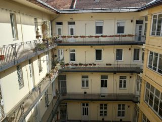 Eladó 101 m²-estársasházi lakás VIII. Kerület (Palotanegyed) , Bródy Sándor utca: 148'000'000 Ft