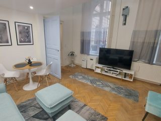 Eladó 42 m²-estársasházi lakás VIII. Kerület (Palotanegyed) , Múzeum körút: 109'500'000 Ft