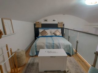 Eladó 42 m²-estársasházi lakás VIII. Kerület (Palotanegyed) , Múzeum körút: 109'500'000 Ft