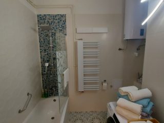 Eladó 42 m²-estársasházi lakás VIII. Kerület (Palotanegyed) , Múzeum körút: 109'500'000 Ft