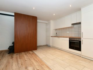 Eladó 56 m²-estársasházi lakás VIII. Kerület (Palotanegyed) , Palotanegyed: 69'900'000 Ft