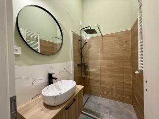 Eladó 122 m²-estársasházi lakás VIII. Kerület (Palotanegyed) , Rákóczi út: 189'000'000 Ft