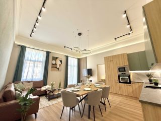 Eladó 122 m²-estársasházi lakás VIII. Kerület (Palotanegyed) , Rákóczi út: 189'000'000 Ft