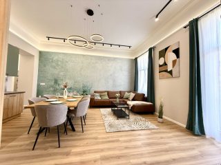 Eladó 122 m²-estársasházi lakás VIII. Kerület (Palotanegyed) , Rákóczi út: 189'000'000 Ft