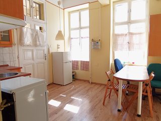 Eladó 47 m²-estársasházi lakás VIII. Kerület (Palotanegyed) , Szentkirályi utca: 68'900'000 Ft