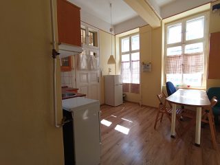Eladó 47 m²-estársasházi lakás VIII. Kerület (Palotanegyed) , Szentkirályi utca: 68'900'000 Ft