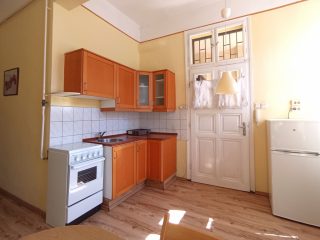 Eladó 47 m²-estársasházi lakás VIII. Kerület (Palotanegyed) , Szentkirályi utca: 68'900'000 Ft