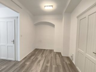 Eladó 50 m²-estársasházi lakás VIII. Kerület (Századosnegyed) , Stadionok melletti utca: 64'900'000 Ft