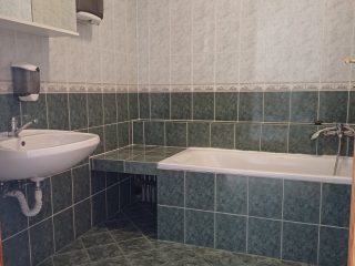 Kiadó 330 m²-esikerház VIII. Kerület (Tisztviselő telep) , Bíró Lajos utca: 900'000 Ft