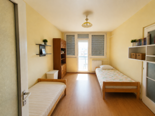 Eladó 71 m²-estársasházi lakás X. Kerület (Gyakorló lakótelep) , Árkád közeli utca: 69'000'000 Ft