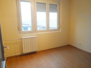Eladó 71 m²-estársasházi lakás X. Kerület (Gyakorló lakótelep) , Árkád közeli utca: 69'000'000 Ft
