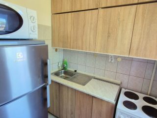 Kiadó 28 m²-estársasházi lakás X. Kerület (Gyakorló lakótelep) , Örs vezér tere, M2 közeli, Gyakorló utca: 170'000 Ft