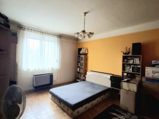 Eladó 54 m²-estársasházi lakás X. Kerület (Gyárdülő) , Üllői út: 58'000'000 Ft