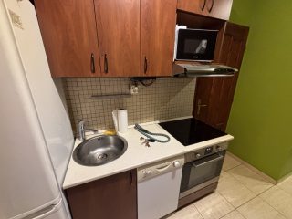 Kiadó 42 m²-estársasházi lakás X. Kerület (József A. ltp. közelében) , Zágrábi utca: 180'000 Ft