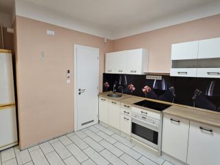 Eladó 38 m²-estársasházi lakás X. Kerület (Kőbánya) , Salgótarjáni út utca: 49'000'000 Ft