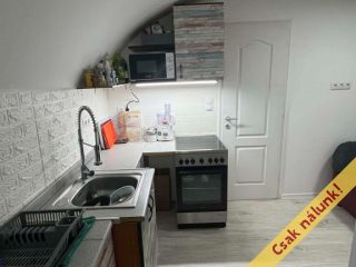 Eladó 26 m²-estársasházi lakás X. Kerület (Ligettelek) , Füzér utca: 22'990'000 Ft