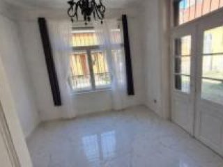 Eladó 73 m²-estársasházi lakás X. Kerület (Ligettelek) , Hölgy utca: 84'900'000 Ft