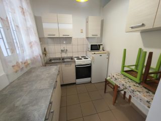 Kiadó 35 m²-estársasházi lakás X. Kerület (Ligettelek) , Kolozsvári utca: 150'000 Ft