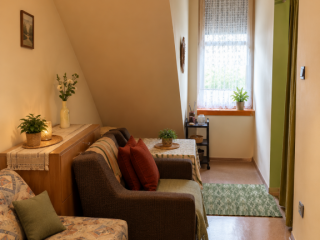 Eladó 39 m²-estársasházi lakás X. Kerület (Óhegy) , Kada utca: 34'900'000 Ft