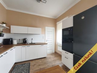Eladó 94 m²-estársasházi lakás X. Kerület (Óhegy közelében) , Szlávy utca: 94'900'000 Ft