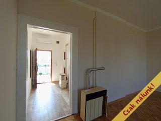 Eladó 48 m²-estársasházi lakás X. Kerület (Újhegy) , Gyömrői út: 43'000'000 Ft