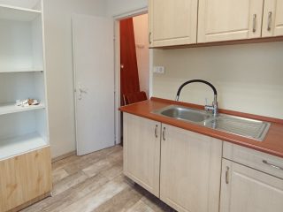 Kiadó 48 m²-estársasházi lakás X. Kerület (Újhegy) , Gyömrői út: 180'000 Ft