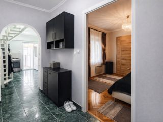 Eladó 72 m²-essorház X. Kerület (Újhegy) , Újhegyi lakótelep közelében utca: 84'900'000 Ft