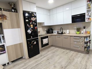 Eladó 68 m²-estársasházi lakás X. Kerület (Újhegyi ltp.) , Kővágó utca: 83'500'000 Ft