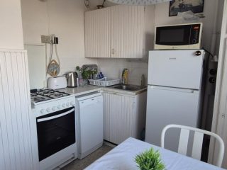 Eladó 70 m²-estársasházi lakás XI. Kerület (Albertfalva) , Fegyvernek utca: 99'000'000 Ft
