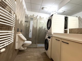 Eladó 112 m²-estársasházi lakás XI. Kerület (Albertfalva) , Fehérvári út: 199'000'000 Ft