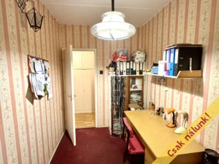 Eladó 53 m²-estársasházi lakás XI. Kerület (Albertfalva) , Sáfrány utca: 70'900'000 Ft