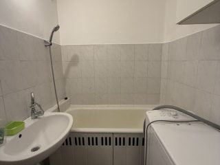 Kiadó 52 m²-estársasházi lakás XI. Kerület (Albertfalva) , Verbéna utca: 200'000 Ft